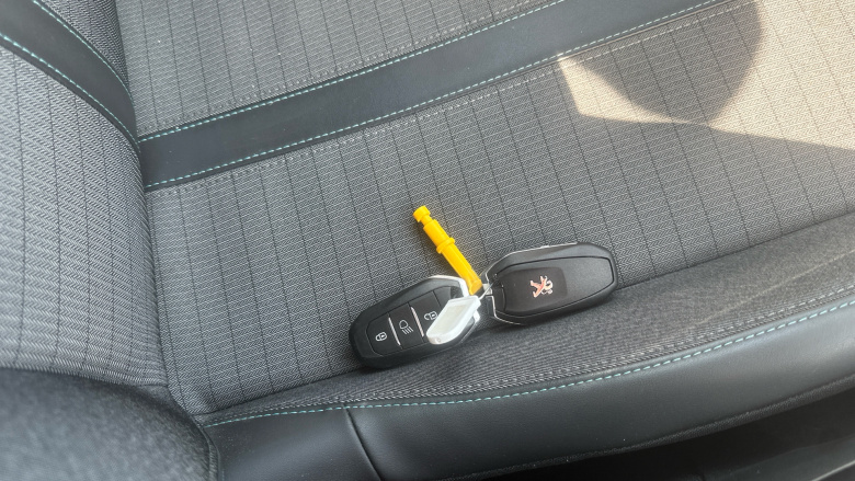 Peugeot 2008 1.5 BlueHDi 110 Allure Premium 5dr Diesel Estate